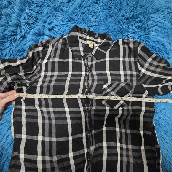 Woolrich Womens Black and White Button-Up Flannel Size Medium - Picture 6 of 8